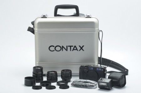Contax G2 Camera AF Black Set with Biogon 28/2.8, Planar 45/2, Sonnar 90/2.8