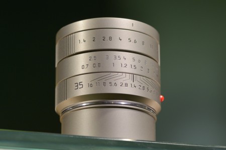 Leica Summilux-M 35mm f/1.4 ASPH FLE, Stainless Steel